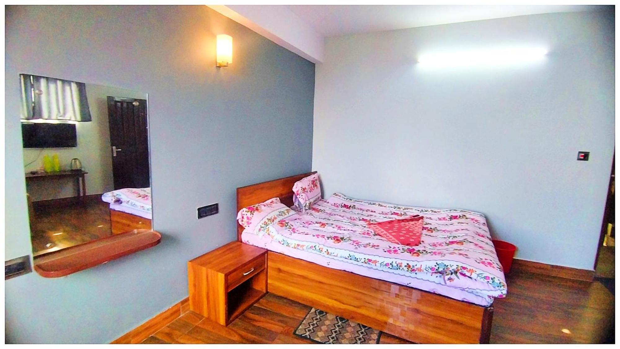 Hotel Premium Pitstop Near Railway Station Best Hotel In Darjeeling Darjeeling  Bagian luar foto